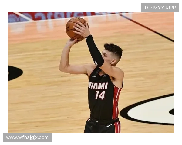 战神刘玉栋浙BA中场表演牛仔裤出战零热身三分球十投全中