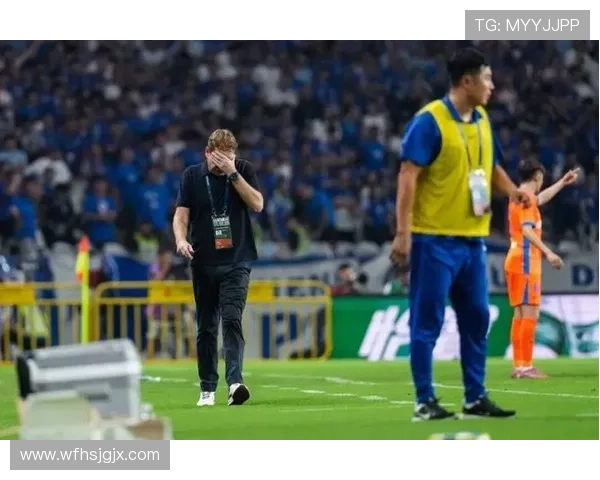 斯卢茨基透露路易斯合练虽有限但确认能出战明日比赛状态良好