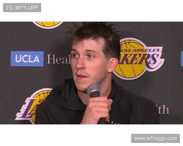 里夫斯高中比赛砍下73分 仅4个三分球却靠罚球成关键